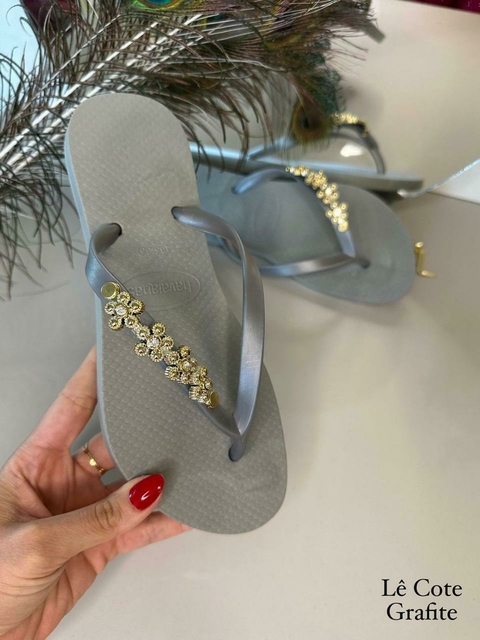 Chinelo Feminino Havaiana Le Cote ABS Cromado e Strass - Cinza - comprar online