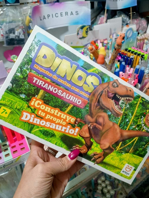 MAQUETA DE MADERA PARA ARMAR TIRANOSAURIO - comprar online