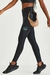 Legging Atletika com Passante Preto na internet