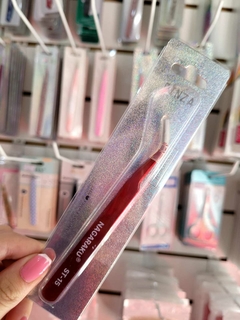 PINZA CURVA PARA PESTAÑAS- NAGARAKU