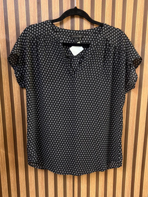 Blusa fluida. BANANA REPUBLIC. Tamanho M.