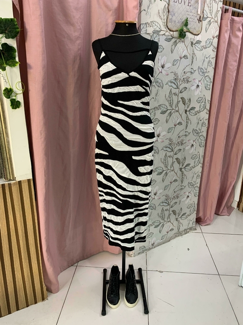 Vestido alça longo tubinho. ZARA. Tamanho G.