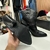 Bota cowboy com aplicações preta. Colcci. - comprar online