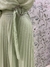 Vestido de festa MIDI plissada verde com leve brilho. Tamanho P. - comprar online
