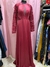 Vestido longo de festa. Manga longa em renda. Cor Vinho. UNICKE. Tamanho 44.