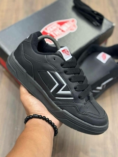 Vans Upland Black Shadow