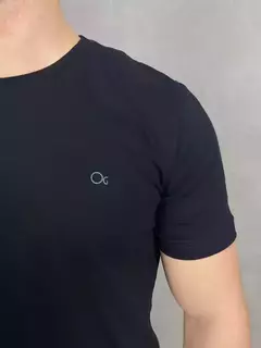 CAMISETA BASICA OGOCHI G+ na internet