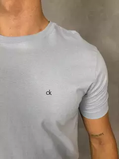 CAMISETA BASICA CALVIN KLEIN - comprar online