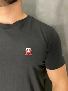 CAMISETA TH TOMMY HILFIGER - DOC