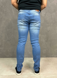 CALCA SKINNY OGOCHI na internet