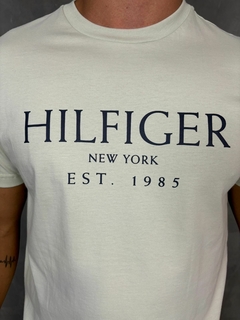 CAMISETA ESTAMPADA TOMMY HILFIGER - comprar online