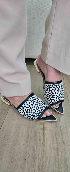 Flat Animal Print