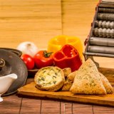 Esfiha Brócolis 140 Gramas. PCT COM 15 UNIDADES.