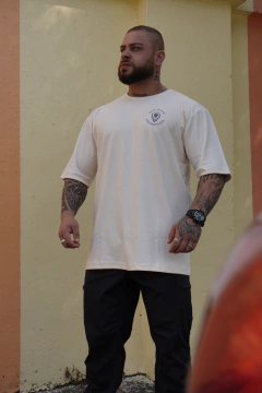 CAMISETA PREMIUM OVERSIZED BODY BUILDER na internet