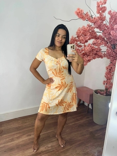 Vestido moda Praia Carol Estampa Folhas(amarelo) - Feh Fitness