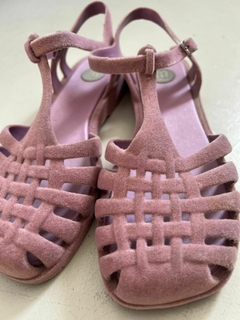 Melissa Aranha Flocada Lilás número 35 - Brechó do Gatil - Moda Circular