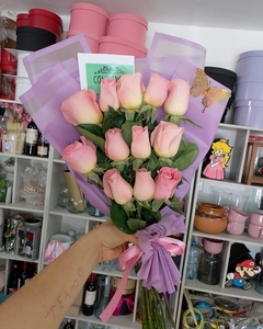 Docena de Rosas