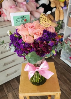 Jarron con rosas