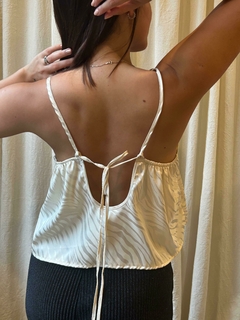Musculosa Saten print en tono Ornella - comprar online