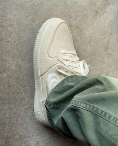AF1 STUSSY FOSSIL CRUDO en internet