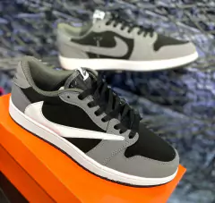 SB TRAVIS SCOTT LOW SILVER - comprar online