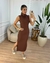 Vestido Midi com Gola Boba e Fenda Lateral
