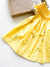 Casinha de abelha amarelo na internet