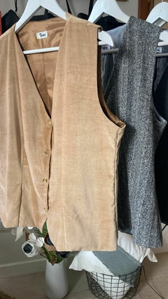 CHALECOS PAÑO ESPIGA GRIS OSCURO - TANA S BAGS