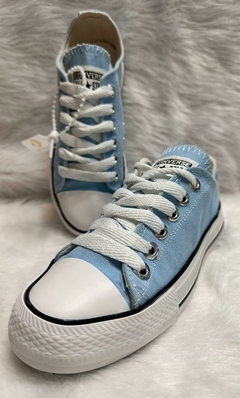 Zapatillas De Lona Celestas Hermosas