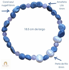 PULSERA CORAL AZUL, PERLA DE RÍO Y AMATISTA - Baúl de Octubre