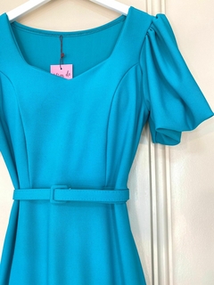 VESTIDO MANGA BALONE MALHA MONTARIA COM CINTO UN na internet