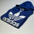 Canguro Adidas en internet