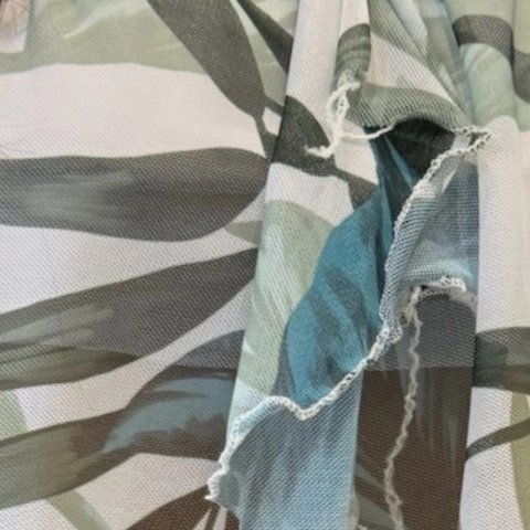 Conjunto Nanda - Top de Amarrar com Saia Assimétrica deTule