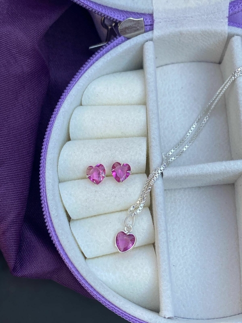 CONJUNTO COLAR, PINGENTE E BRINCO CORAÇÃO ROSA