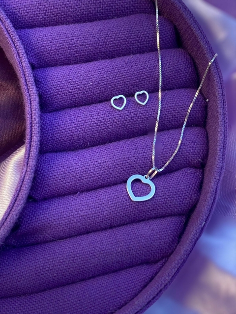 CONJUNTO COLAR PINGENTE BRINCO CORAÇÃO