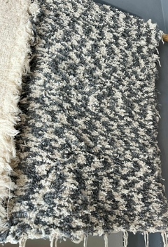 TOTORA GRIS CON BLANCO