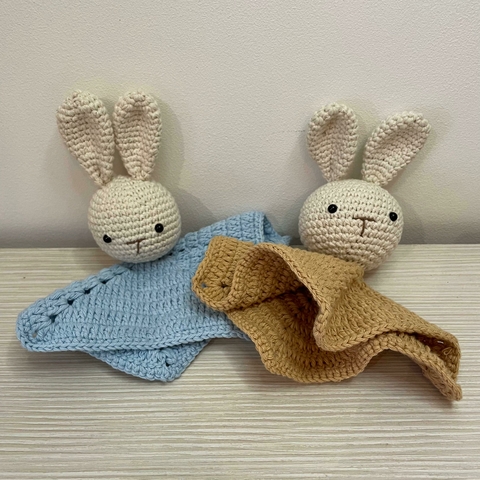 Mantitas de Apego Conejito