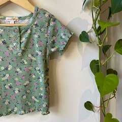 Remera Florcitas - comprar online