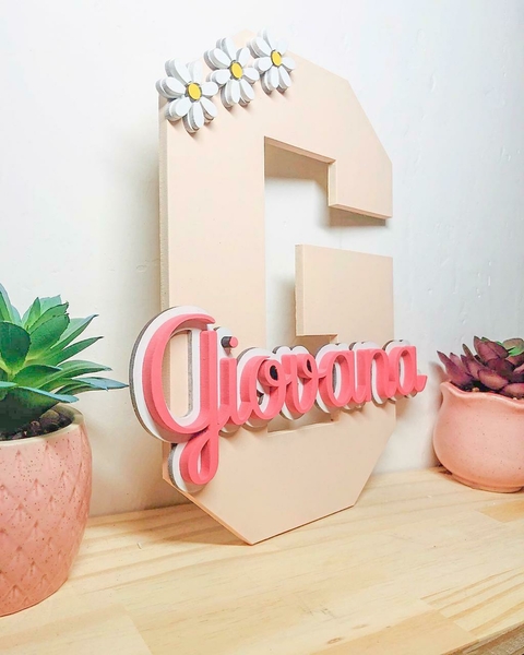 Enfeite Porta maternidade letra com nome - comprar online