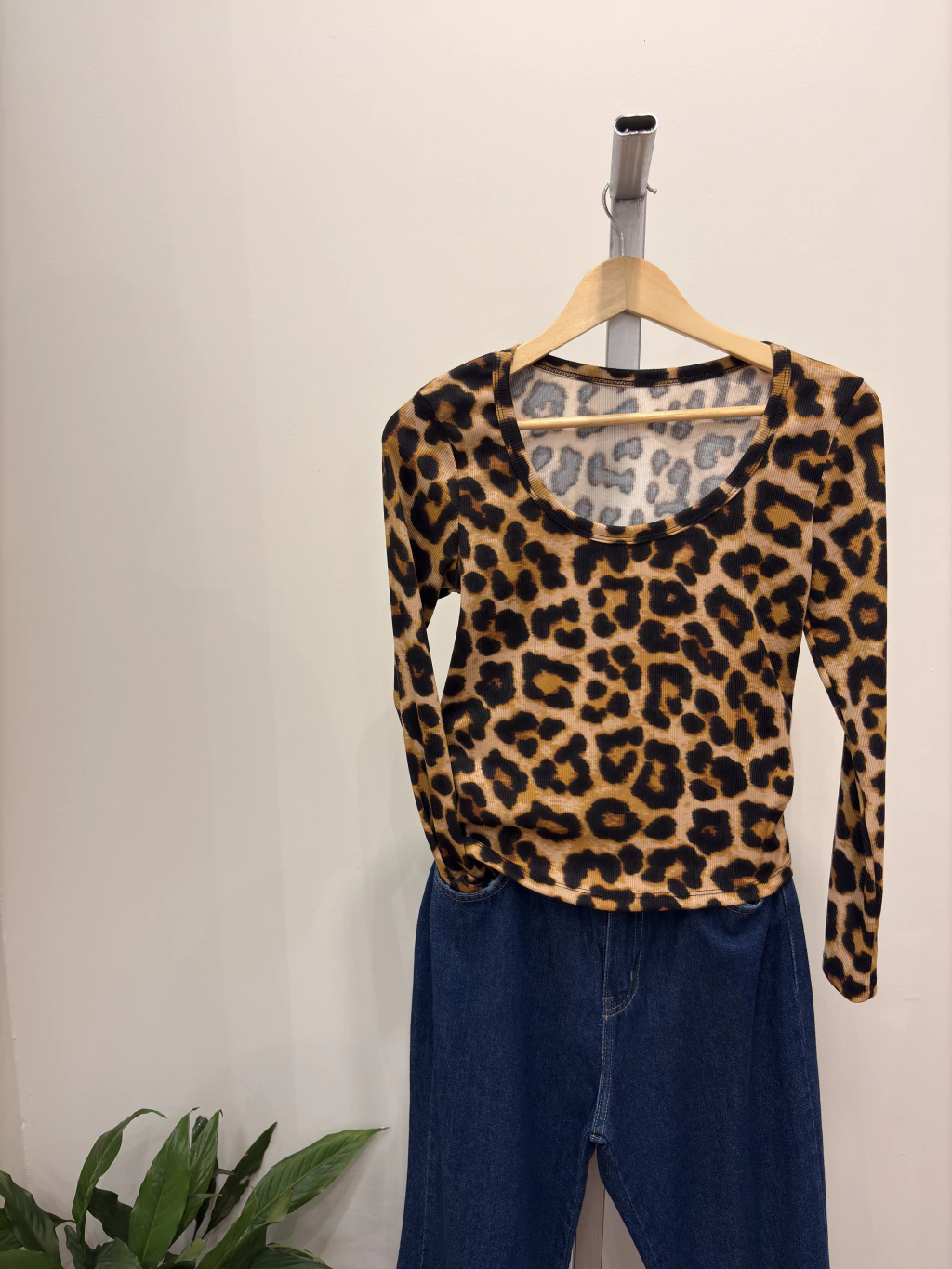 CAMISETA MIKA