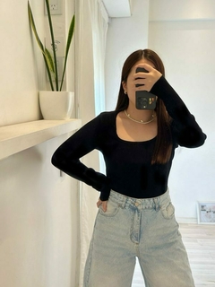 Sweater Cuello U