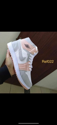 Nike Jordan Botitas en internet