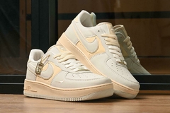 Nike Air Force en internet