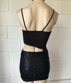 Imagen de VESTIDO CON LENTEJUELAS Y ABERTURA LATERAL (DISPONIBLE EN PLATEADO Y NEGRO)