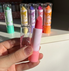 Labial magico kuromi gold cream - comprar online