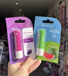 Bálsamo labial uva y sandia factor 15. Hidratante, marca brasilera