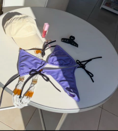 Bikini triangulo a rayas en internet