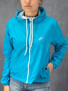 Corta vento Nike - 256