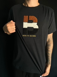 Camiseta BOSS FC BAYERN - 083 - loja online