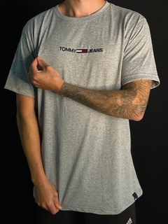 Camiseta Tommy Hilfiger - 088 - comprar online